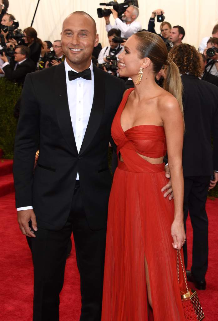 Derek Jeter y Hannah Davis. Los dos se comprometieron en 2015 después de una relación de tres años (Getty) 