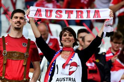 Como Ver Islandia vs. Austria en Vivo por Internet y Móvil