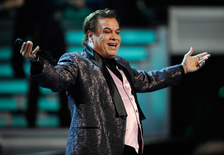  Juan Gabriel canta durante los Premios Grammy Latinos 2009. (Getty) 