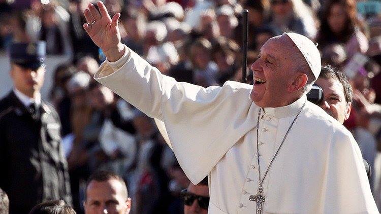 Su Santidad, el Papa Francisco dió apertura al periodo de Adviento 2016. (Facebook)