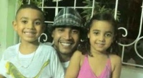 Don Omar con sus hijos Dereck y Gianna cuando estaban más pequeños. (Facebook) 