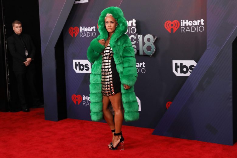 iHeartRadio Music Awards 2018: Los peores vestidos de la alfombra roja, Sibley Scoles