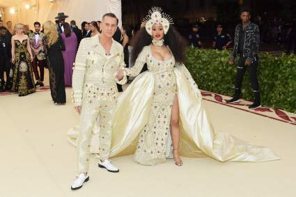 Las latinas que desfilaron en la alfombra roja del Met Gala 2018 [Fotos]