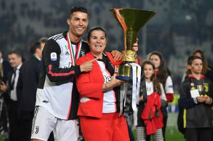 Mamá de Cristiano Ronaldo causa sensación en bikini: mira -29 de Julio