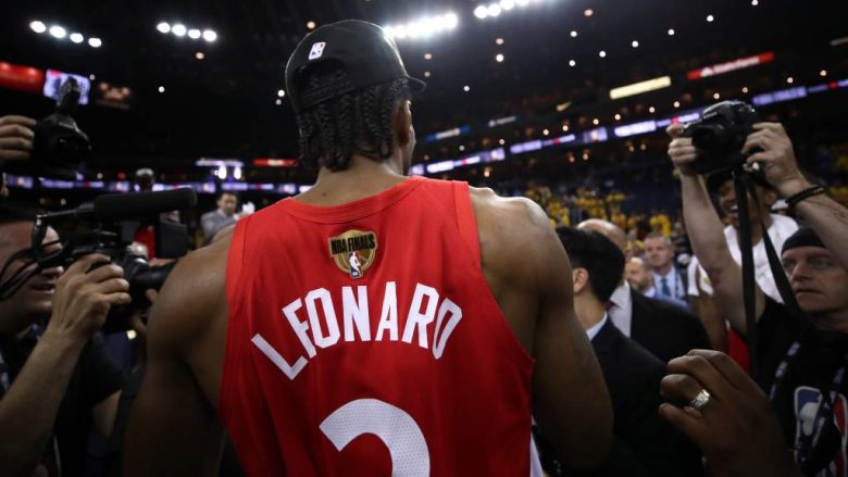 Kawhi Leonard: Firmó con los Clippers en agencia libre