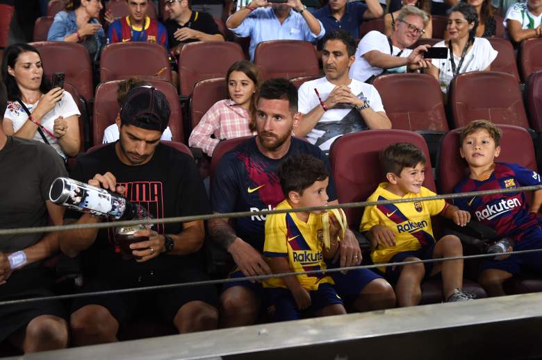 El hijito de Messi se roba el show en goleada del Barcelona ¿qué hizo con una banana?