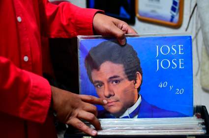 El peor dolor de José José: ¿quién lo abusó sexualmente?