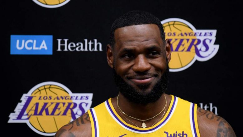 Lakers alineación y Roster vs. Warriors: LeBron James debuta