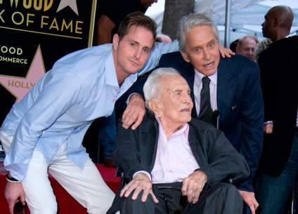 ¿Cuántos hijos tuvo Kirk Douglas?: Michael Douglas está devastado con su muerte