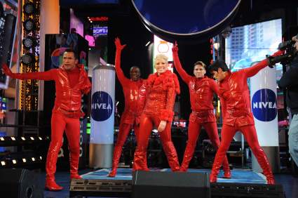 Mira el gracioso video de Yuri limpiando