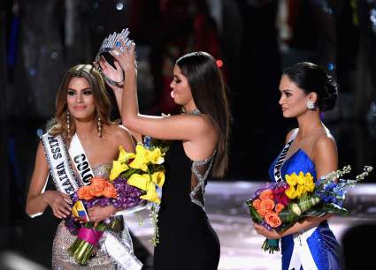 Noticias de Reinas: Los polémicos besos de Ariadna Gutiérrez -26 de Febrero