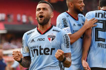 ¿Dani Alves se mantendrá en los planes de Hernán Crespo en São Paulo?