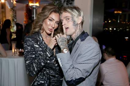 Cantante Aaron Carter es atacado por su novia: ¿arrestaron a Melanie Martin?