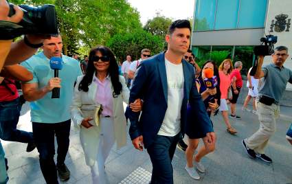 Presunto hijo de Julio Iglesias pelea para que lo reconozca el cantante