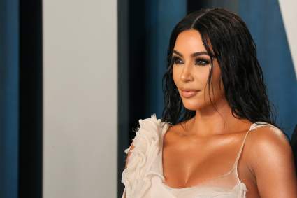 No vas a creer como lucía Kim Kardashian con el pelo corto hace 20 años: FOTO