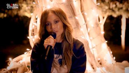 Jennifer López muestra los efectos de la cuarentena en su cuerpo: Foto