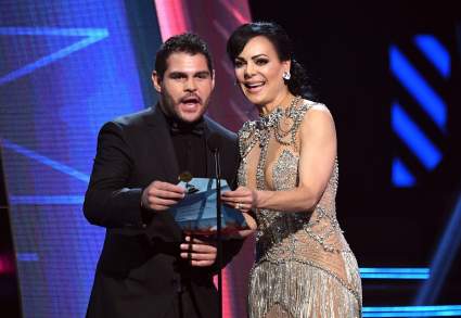 Maribel Guardia sube la temperatura a las redes en la cuarentena: fotos