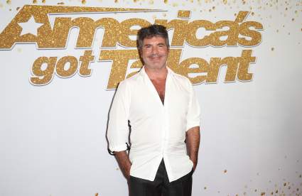 [VIDEO] ¡Esta fue la primera aparición de Simon Cowell en televisión con 28 años!