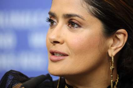 Salma Hayek muestra sus canas y su rostro sin una gota de maquillaje: FOTO