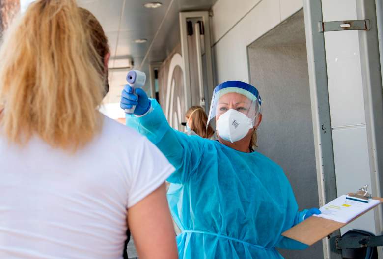 El Dr. Larry Corey, quien lidera un grupo creado por los Institutos Nacionales de Salud para trabajar en vacunas contra el coronavirus, dijo a CNN que no cree que haya una vacuna disponible para el día de las elecciones.