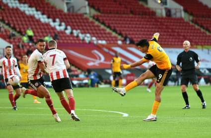 [VÍDEO] El tremendo golazo del mexicano Raúl Jiménez en la Premier League