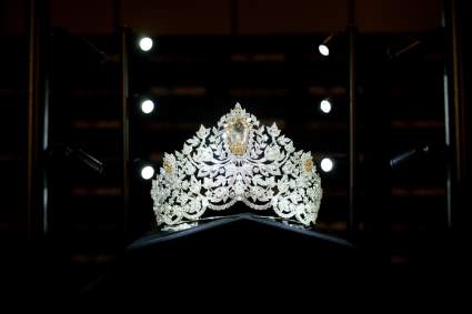 ¿Por qué nueva Miss Canadá está generando controversia?: [VIDEO]