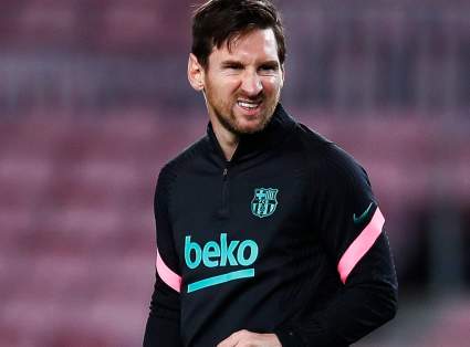 [VIDEO] Críticas a Messi por esta imagen viral: ¿No se sacrifica por el equipo?