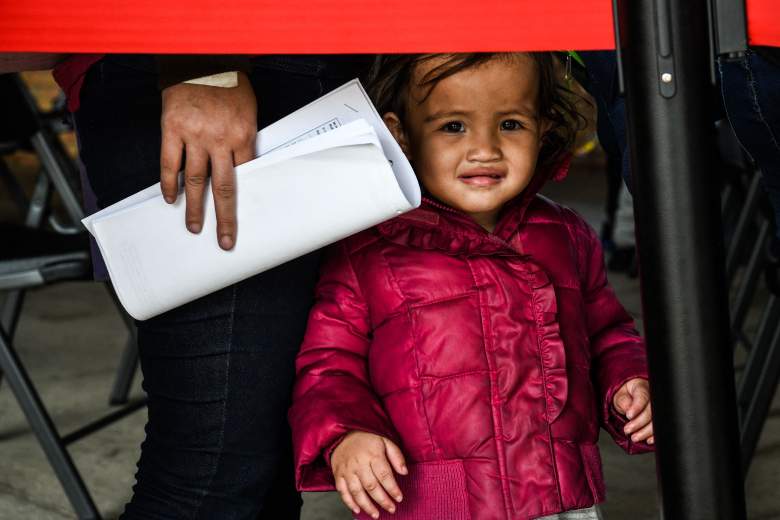 Fotos de niños en albergues en la frontera en condiciones terribles