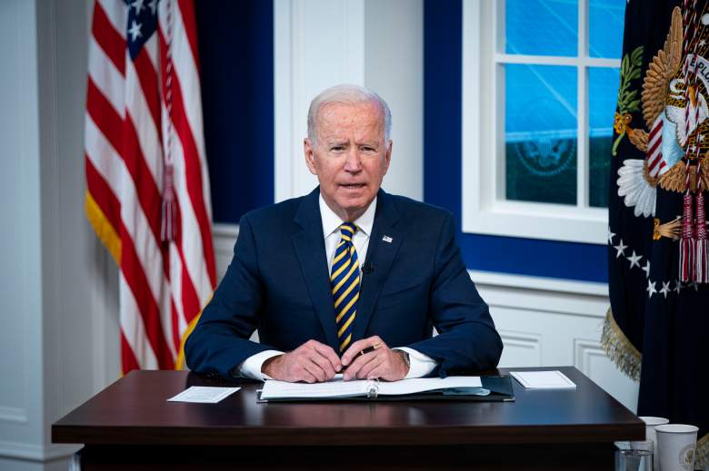 El presidente de los Estados Unidos, Joe Biden, habla durante una conferencia telefónica sobre el cambio climático con el Foro de las principales economías sobre energía y clima en el Auditorio de South Court en el edificio de la Oficina Ejecutiva de Eisenhower el 17 de septiembre de 2021 en Washington, DC.