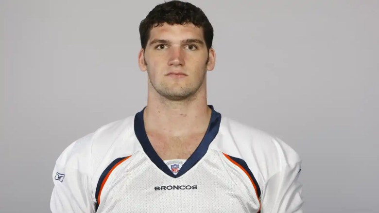 Paul Duncan posa en un retrato de la NFL de 2010.