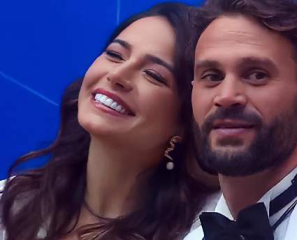 La Casa de los Famosos 2:  El gran beso de reencuentro entre Rafael Nieves y Julia Gamma