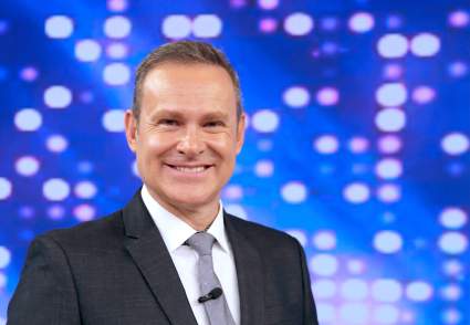 ¿Alan Tacher quedaría como presentador de “Sin Rollo” en Univision?