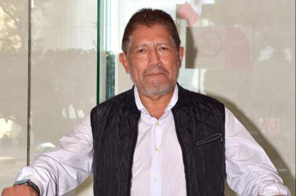 Juan Osorio se casará con mujer de 38 años menor que él