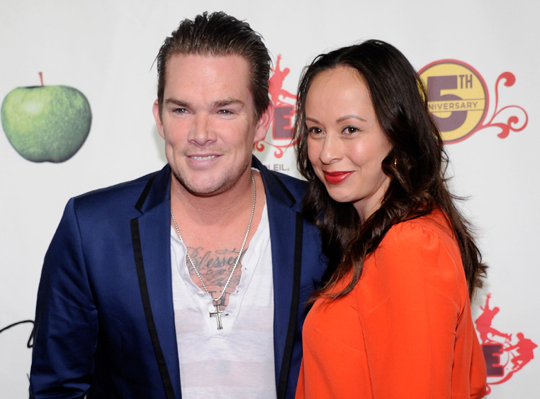mark mcgrath dead, mark mcgrath hoax, mark mcgrath wife, mark mcgrath kids
