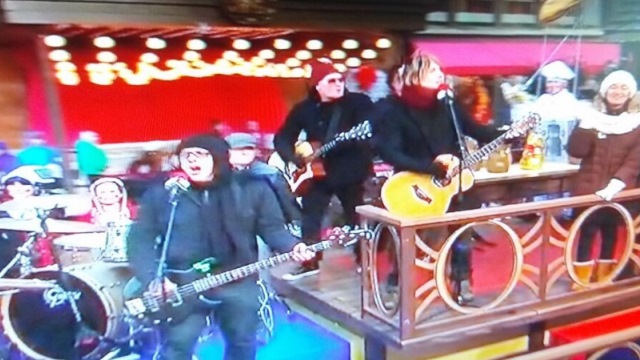 Goo Goo Dolls Macy's Thanksgiving Day Parade, Macy's Thanksgiving Day Parade 2013 Performance Video, Goo Goo Dolls Performance
