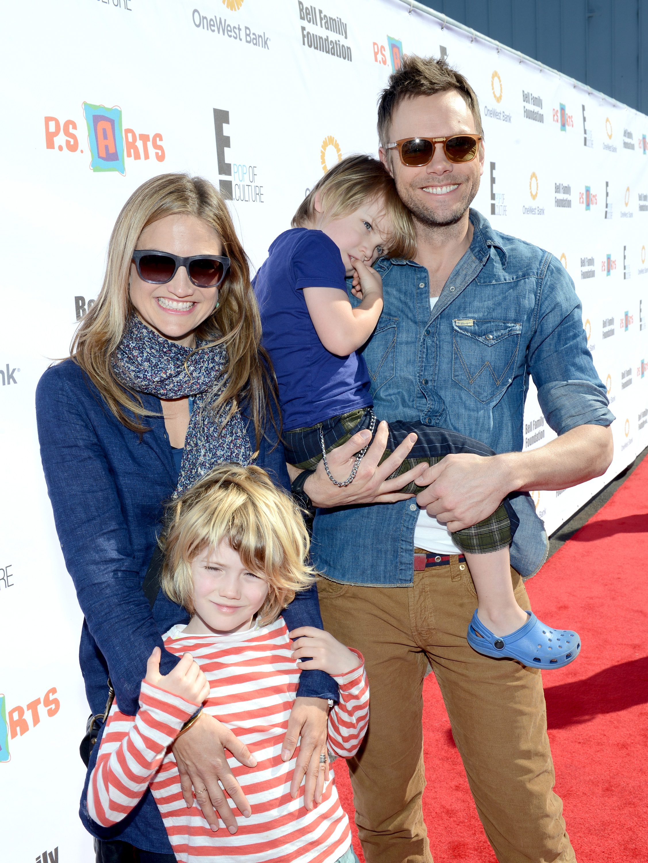 joel mchale wife kids