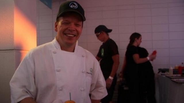 Paul Wahlberg, Wahlburgers, Wahlburgers Paul Wahlberg, Paul Wahlberg Wahlburgers, Wahlberg Brothers