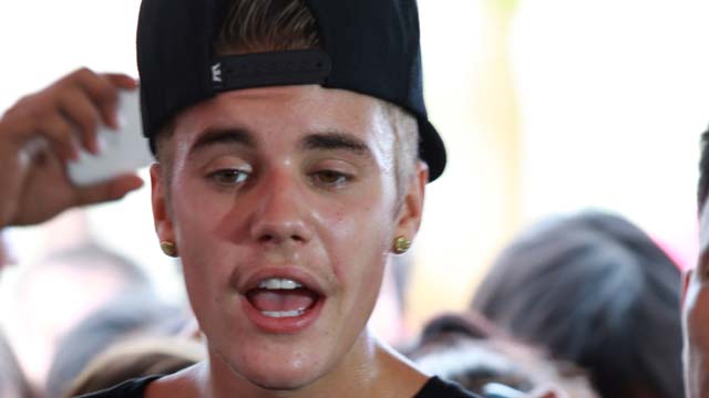 Justin Bieber Arrested, Justin Bieber Felony Charge, Justin Bieber Police Raid, Justin Bieber Cops Raid House, Justin Bieber House Raided, Justin Bieber Egg Assault, Justin Bieber Felony Charges, Justin Bieber in Jail, Justin Bieber Jail Time, Justin Bieber Sentenced, Justin Bieber Cops Surround House