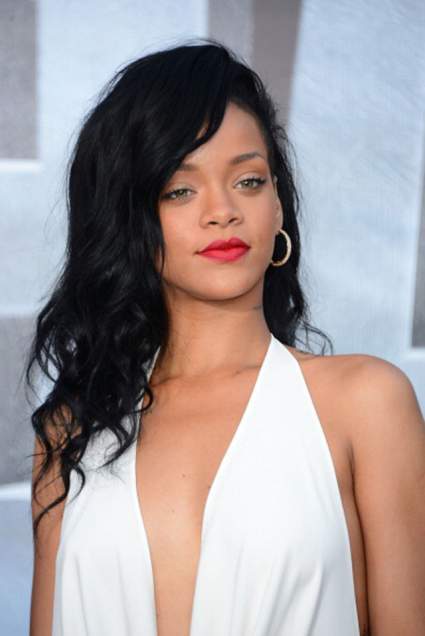 Rihanna obtiene orden de restricción contra el Fan de Psico