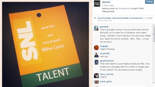 Miley Cyrus SNL 2013 Video Clips, Miley Cyrus Saturday Night Live Video 2013, Miley Cyrus Host SNL Performance Video