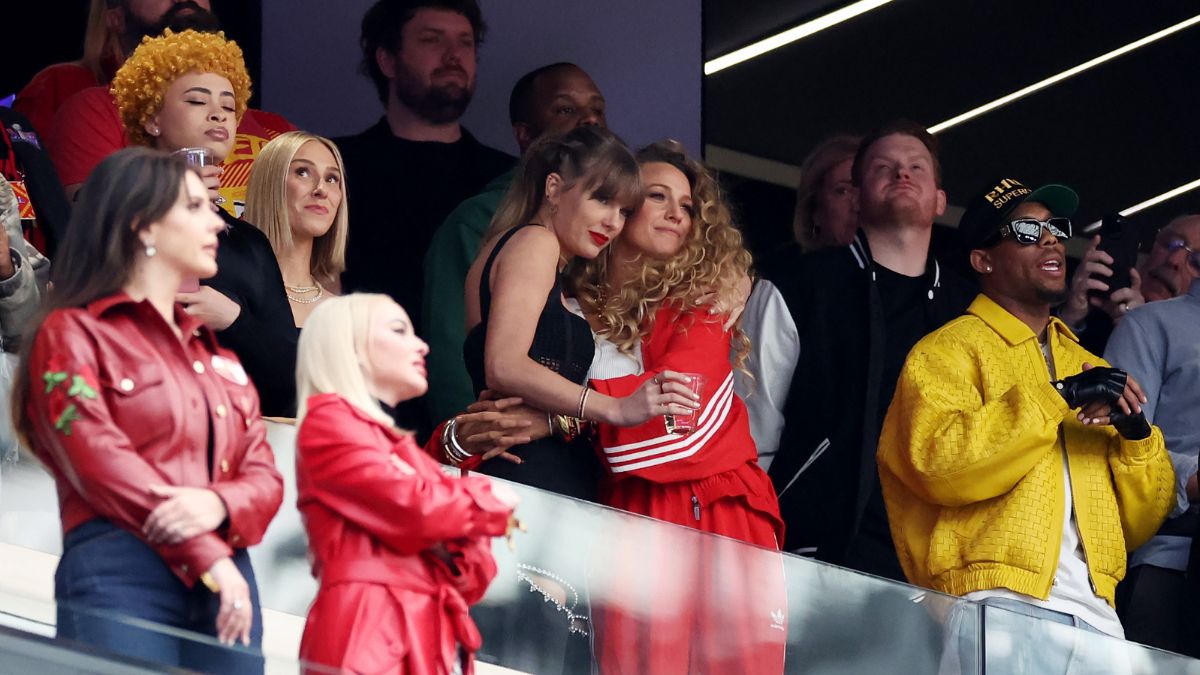 Blake Lively - Taylor Swift