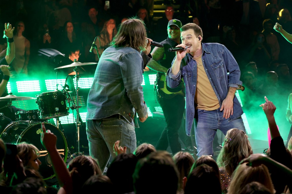 Morgan Wallen and HARDY sing together