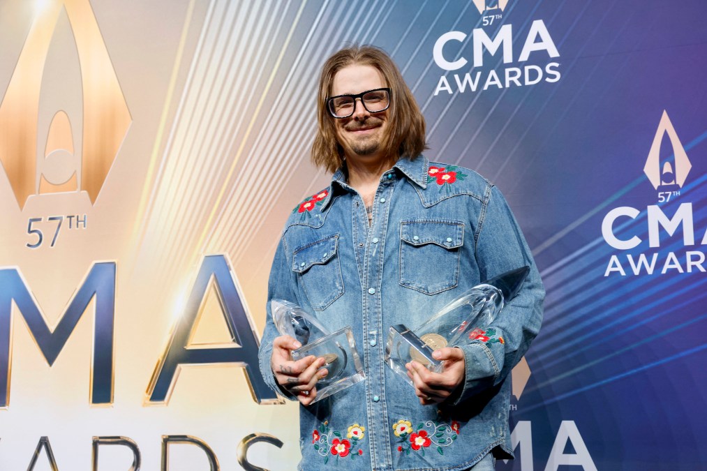 Hardy holding two CMA Awards