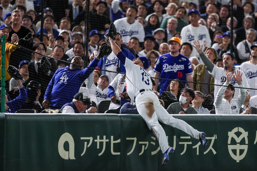 Rodney Peete, Max Muncy
