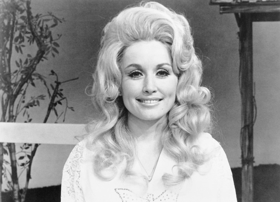 Dolly Parton smiling
