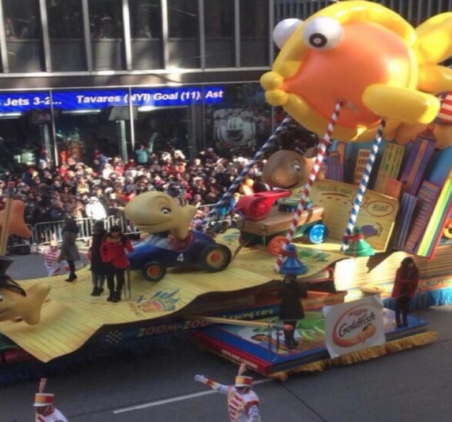 Macy's Parade 2013 Fifth Harmony, Macy's Thanksgiving Day Parade Fifth Harmony, Fifth Harmony Better Together Macy's Thanksgiving Day Parade, Thanksgiving Fifth Harmony Video Performance