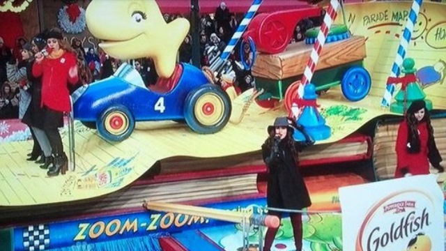 Macy's Parade 2013 Fifth Harmony, Macy's Thanksgiving Day Parade Fifth Harmony, Fifth Harmony Better Together Macy's Thanksgiving Day Parade, Thanksgiving Fifth Harmony Video Performance