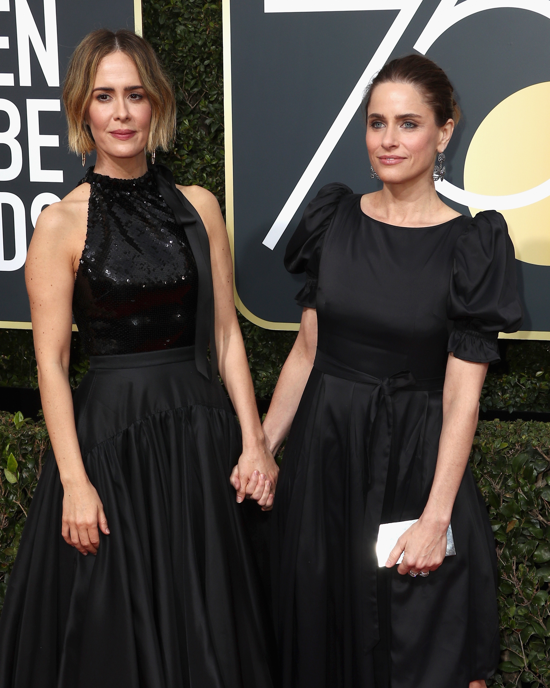 Golden Globes 2018 Protest, Stars Wearing Black At Golden Globes, Who Wore Black On Golden Globes Red Carpet, Actresses Wearing Black To Golden Globe Awards