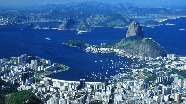 FBI releases Whitney Houston crazed fan files, extortion