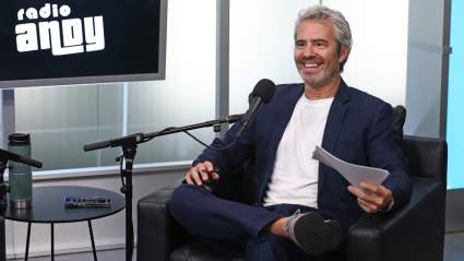 Andy Cohen revela cómo toma la iniciativa en las citas